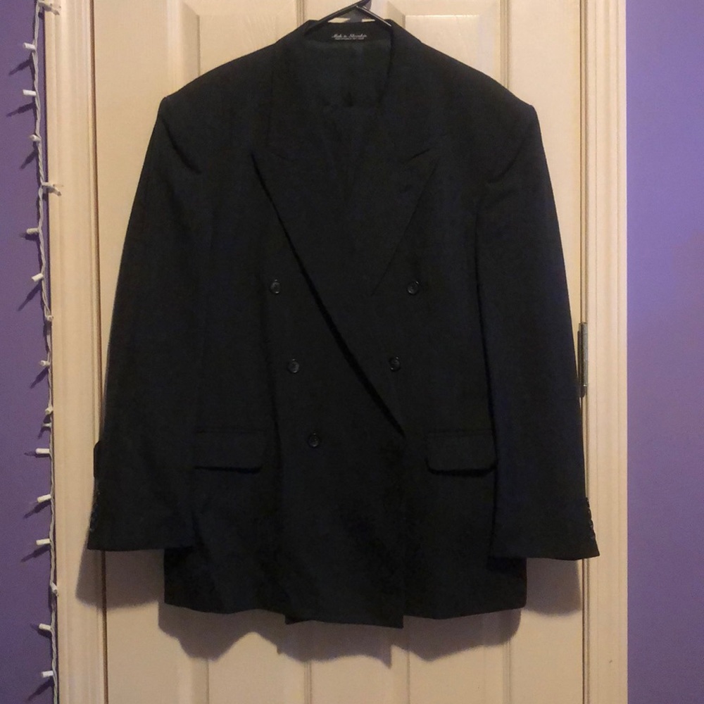 Mens Kilburne and Finch Suit